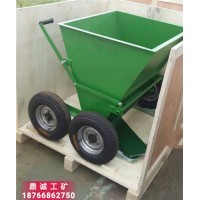 邯鄲手推式人造草坪充砂機 足球運動場草坪石英砂填充刷砂機